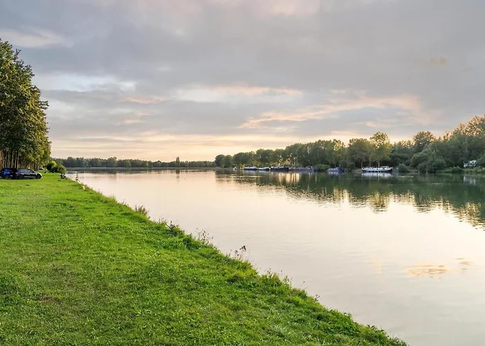 Forest Mansion Retreat Hébergement de vacances